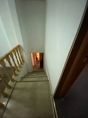 xacmaz obyekt: Əhmədli metrosunun yaxınlığında neapolda yol kənarı 1-ci mərtəbəsində — 5