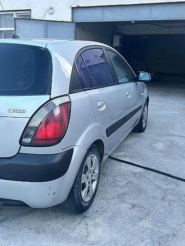 range rover 1999: Kia Rio: 1.5 l | 2008 il Hetçbek — 2