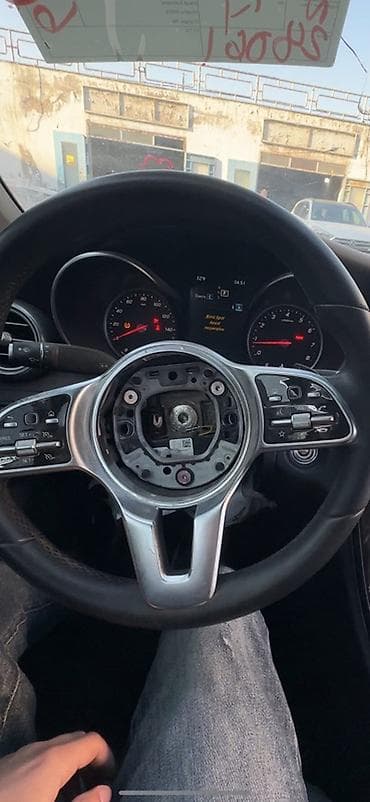 mersedes hissələri: Mercedes C300 2019, üstündən çıxma sükan, (rul)airbagsiz, natural — 1