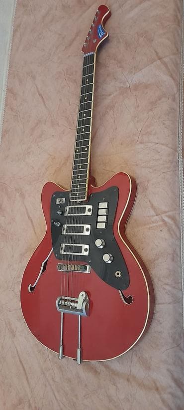 roland em 2000: Elektron gitara — 5