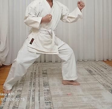 Kurtkalar: Karate geyimi (gi) – ağ rəngli dəst: Sovet dövründən qalıb.Keyfiyyətli — 1