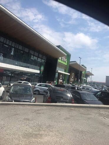 20 yanvarda 2 otaqli evler: 20 yanvar metrosunun yaxınlığında tbilisi prospektində qipermarketə — 9