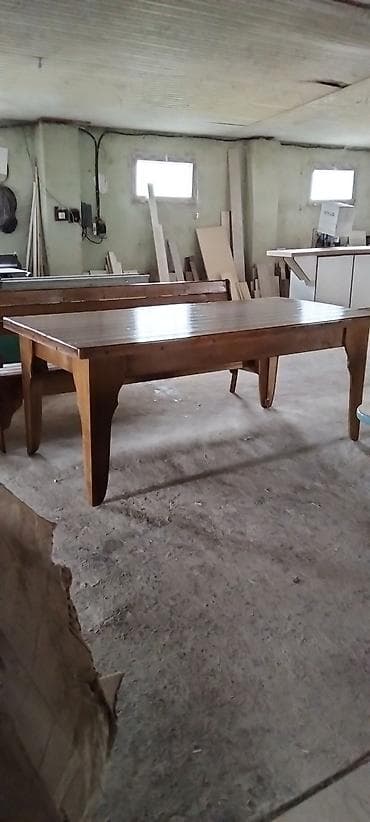 işci masa: Taxta yemək dəsti - Tərkib: 1 ədəd iri düzbucaqlı masa, 2 ədəd — 3