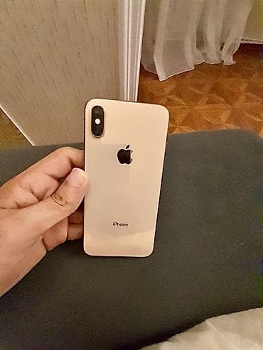 IPhone Xs, 64 ГБ, Золотой, Face ID at lalafo.az IPhone Xs, 64 ГБ, Золотой, Face ID