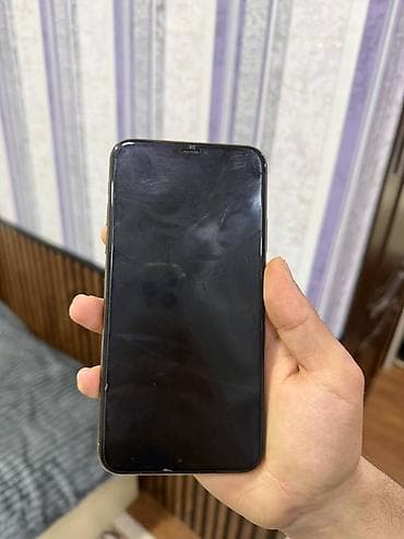 iphone 5s kabrolar: IPhone 11 Pro Max, 64 GB, Qızılı, Face ID — 2