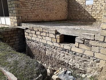 Obyekt iki mertebelidir.Samux rayonu,Heydər Əliyev parkının qarşısında