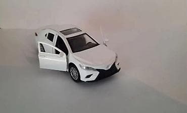 oyuncağ: Maqnitli soundlu metal model avtomobil – sedan tipli, ağ rəng. - — 3