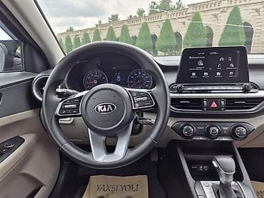 ekskavatorlarin satisi: Kia Forte: 2 l | 2020 il Sedan — 7