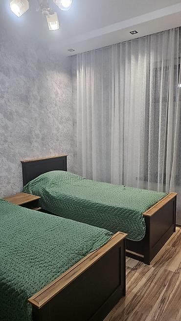 qara qarayevdə: Kirayə verilir: 3 yataq,1 kuxna,2 sanuzel ve 1 zal otaqlı, tam — 1