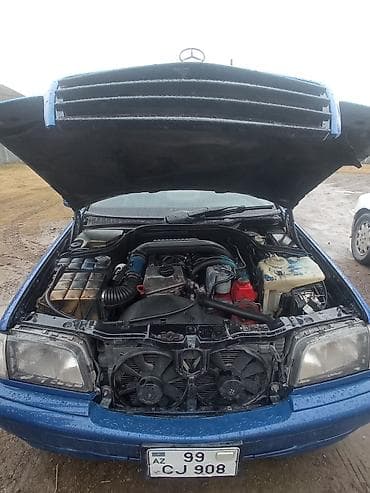 tekerden dekor: Mercedes-Benz C 200: 2.2 l | 1997 il Sedan — 5