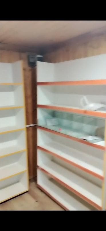 Magaza baglandigi ucun satilir vitrinler ve elave olarak dolablar var lalafo.az -da Magaza baglandigi ucun satilir vitrinler ve elave olarak dolablar var