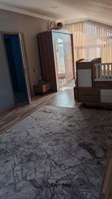 kiraye hovsan: TƏCİLİ SATİLİR :Məkan: İşıqlı, geniş mətbəx və dəhliz sahələri olan — 9