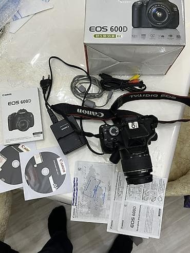 Canon eos 600d. Vəzyəti əladır. Şəxsi istifadə üçün istifadə olunub