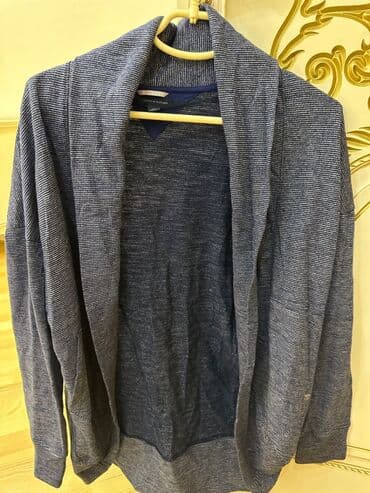 Tommy Hilfiger cardigan. Olchu S