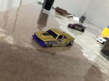 hot wheels supra: Məhsul: Miniatür maşın kolleksiyası + daşıma/qoruyucu vitrin qutuları — 8