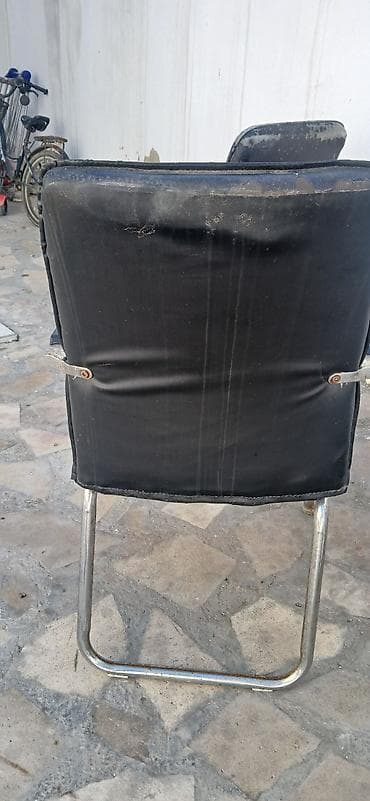 Ofis masaları: 2 eded stul birlikde satilir 15man — 8