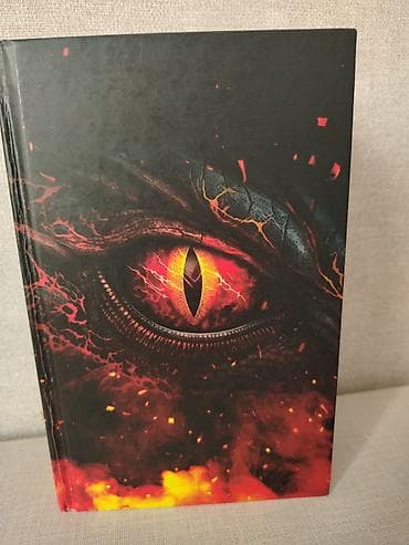 007 first light: Yeni işlenmemiş kitabdı. 670 sehifeden ibaretdi. Məhsul: Rebecca — 3