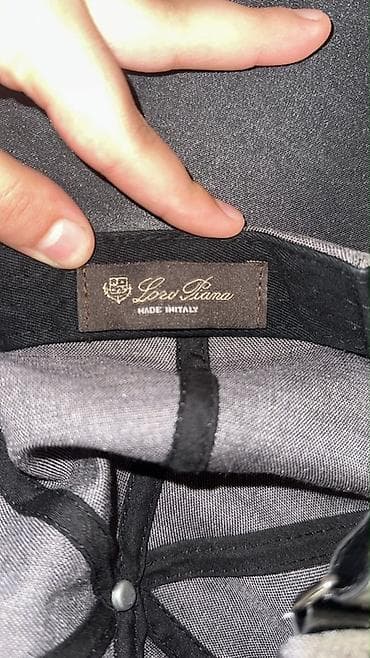 baş geyimi: Loro Piana kepkasi tam original - Rəng: boz - Material: təbii toxuma — 2