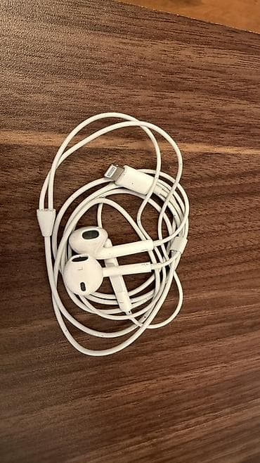 ipod nano: Apple EarPods (Lightning konnektorlu) – simli qulaqlıq - Apple — 1