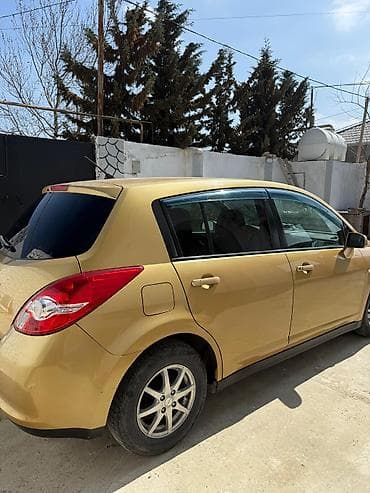 Motonəqliyyat: Nissan Tiida: 1.6 l | 2012 il Hetçbek — 2