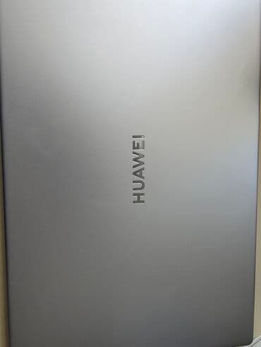 AMD Ryzen 5, 8 GB, 15.6 "