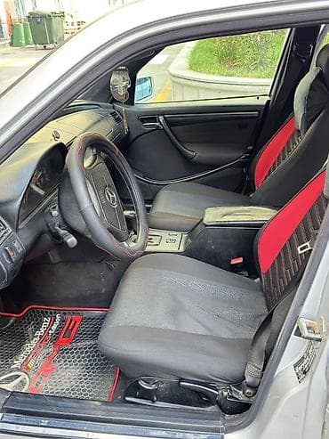 kreditde olan vitolar: Mercedes-Benz C-Class: 2.2 l | 2000 il Universal — 6