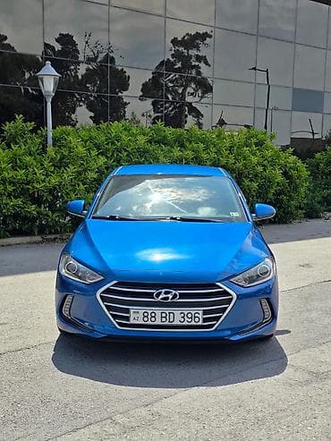 aqua disk: Hyundai Elantra: 2 l | 2017 il Sedan — 1