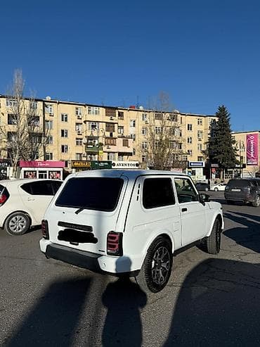 ВАЗ (ЛАДА): ВАЗ (ЛАДА) 4x4 Нива: 1.7 л | 2015 г. 187000 км Внедорожник — 10