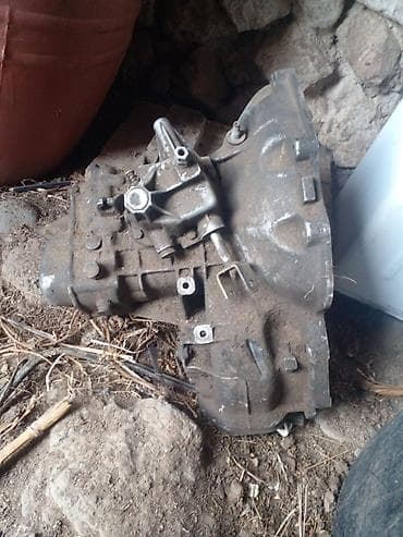 Автозапчасти: Məhsul: Avtomobil ehtiyat hissələri dəsti Təsvir: - Mexaniki sürətlər — 2