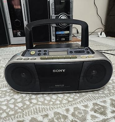 musiqi merkezi: Sony CFD-S03CP portativ audio mərkəzi Tam işləkdir. CD kaset radio — 2