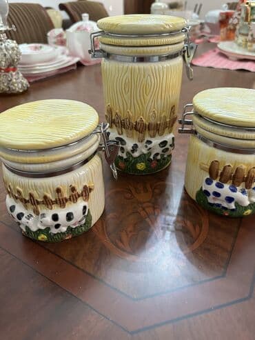 Düyü,pesok,noxud qabı -20 azn
keramikadır