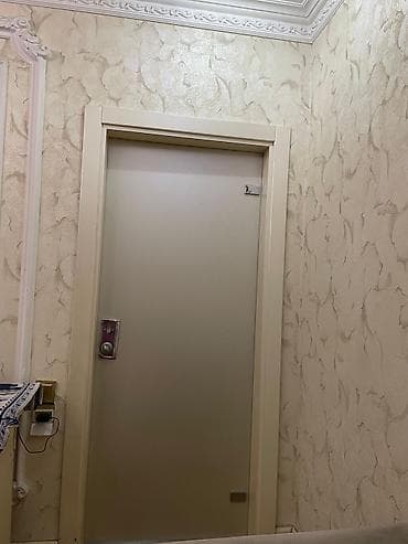 Daxili qapılar – klassik dizayn - Rəng: krem/bej tonlarında, qızılı