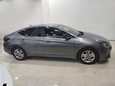 elantra spoyler: Hyundai Elantra sedan - Korpus: 4 qapılı sedan, boz rəng - Xarici — 4