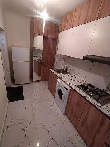 kapsul ev: KİRAYƏ VERİLİR ZABRATDA 3 otaq İSTİXANADA 3 DENE OĞLANA VERİLİR EV — 9