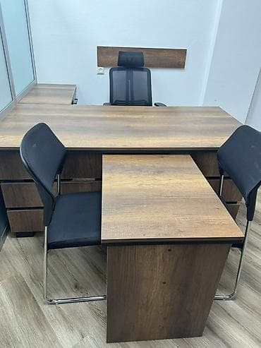 Təcili satılır yenidən seçilmir - ofis mebeli ( iş stolu, 2 ədəd stul