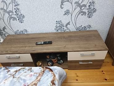 dehliz dolabi satilir: 2aydir alinibhal hazirda satilir, hec bir problemi yoxdu, sadece — 4