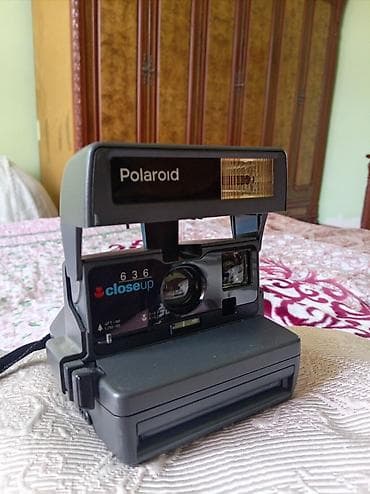 soba islenmis: Polaroid 636 Closeup ani fotoaparat - Klassik 600 seriyası kasetlərlə — 1
