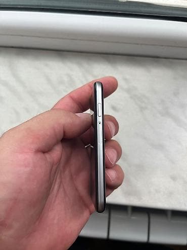 honor 8 s: Palm phone yenidir karobkasiz zaryadkasiz satilir. Type C. imei 20-25 — 3