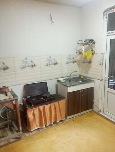 binə evler: 2 otaqlı, 2 kv. m, Orta təmir — 7