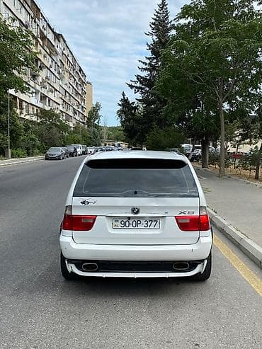 4 teker: BMW X5: 4.4 l | 2000 il Ofrouder/SUV — 7