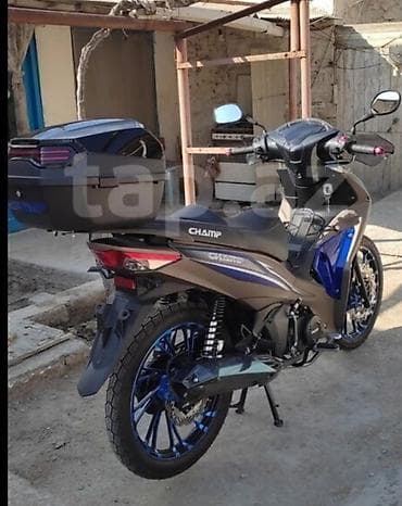 moped benzin: 110 sm3, 2024 il, 4065 km — 4