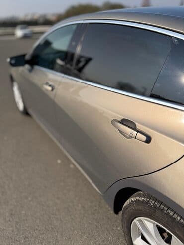 4 goz qaz: Chevrolet Malibu: 1.5 l | 2016 il Sedan — 9