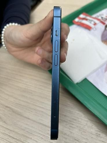 iphone 800: IPhone 13, Mavi — 5