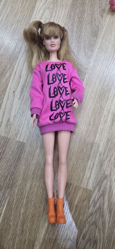 i̇ncə uşaq kolqotları: Oyuncaq BARBIE hundur, original - Təxminən 29–30 sm ölçülü maneken — 1