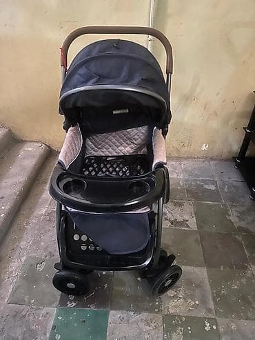 Klassik gəzinti arabası