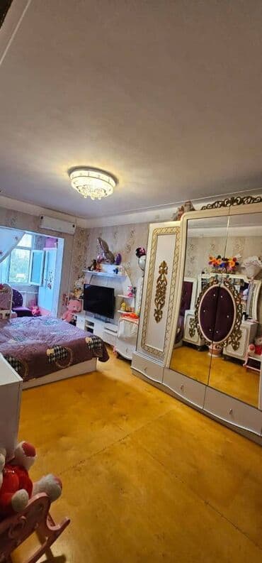 razinde 1 otaqli menzil: Bakı, 3 otaqlı, Köhnə tikili, 80 kv. m — 4