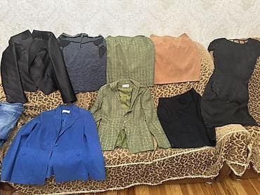 Salam hamisi brend geyimlerdi Hamisi bir yerde 40manata satilir tek