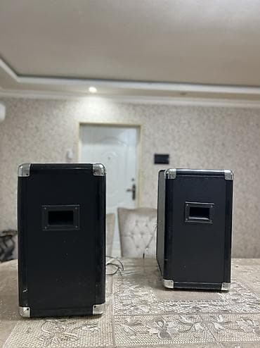 Karaoke: SIVITE aktiv akustik sistem – cüt - Gücləndirici daxilində: “Build in — 4