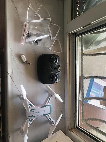 oyuncağ: Salam drone normal veziyetdedir elave batareykasida var almag isdeyen — 3
