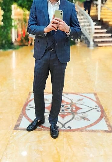 prokat kostyumlar: Kişi üçlü kostyum dəsti - Rəng: tünd göy (xırda qəfəs naxışlı) - — 1